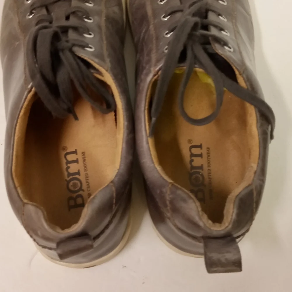 Born Leather Sneakers Charcoal Grey Low Top Size 13M Style H58822